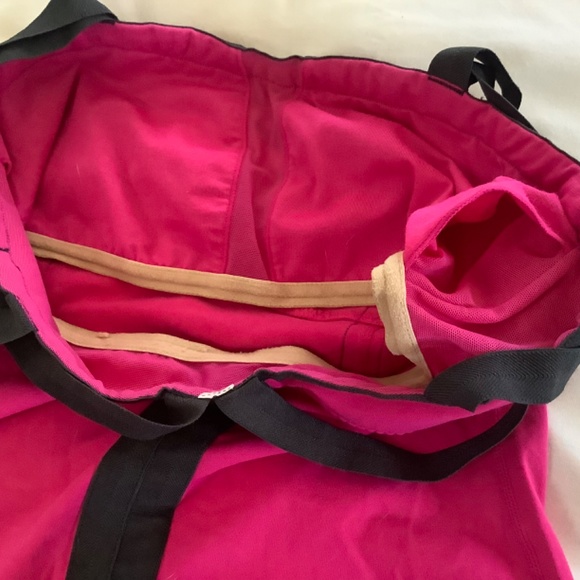 Lululemon tank with built in bra - Picture 4 of 4